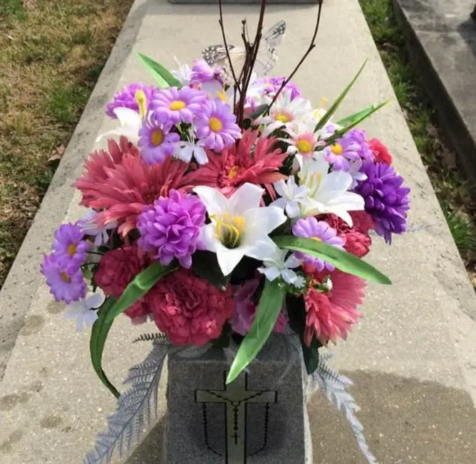 composizione fiori per cimitero